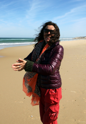 Françoise trouve son inspiration sur les plages du bassin d'Arcachon.